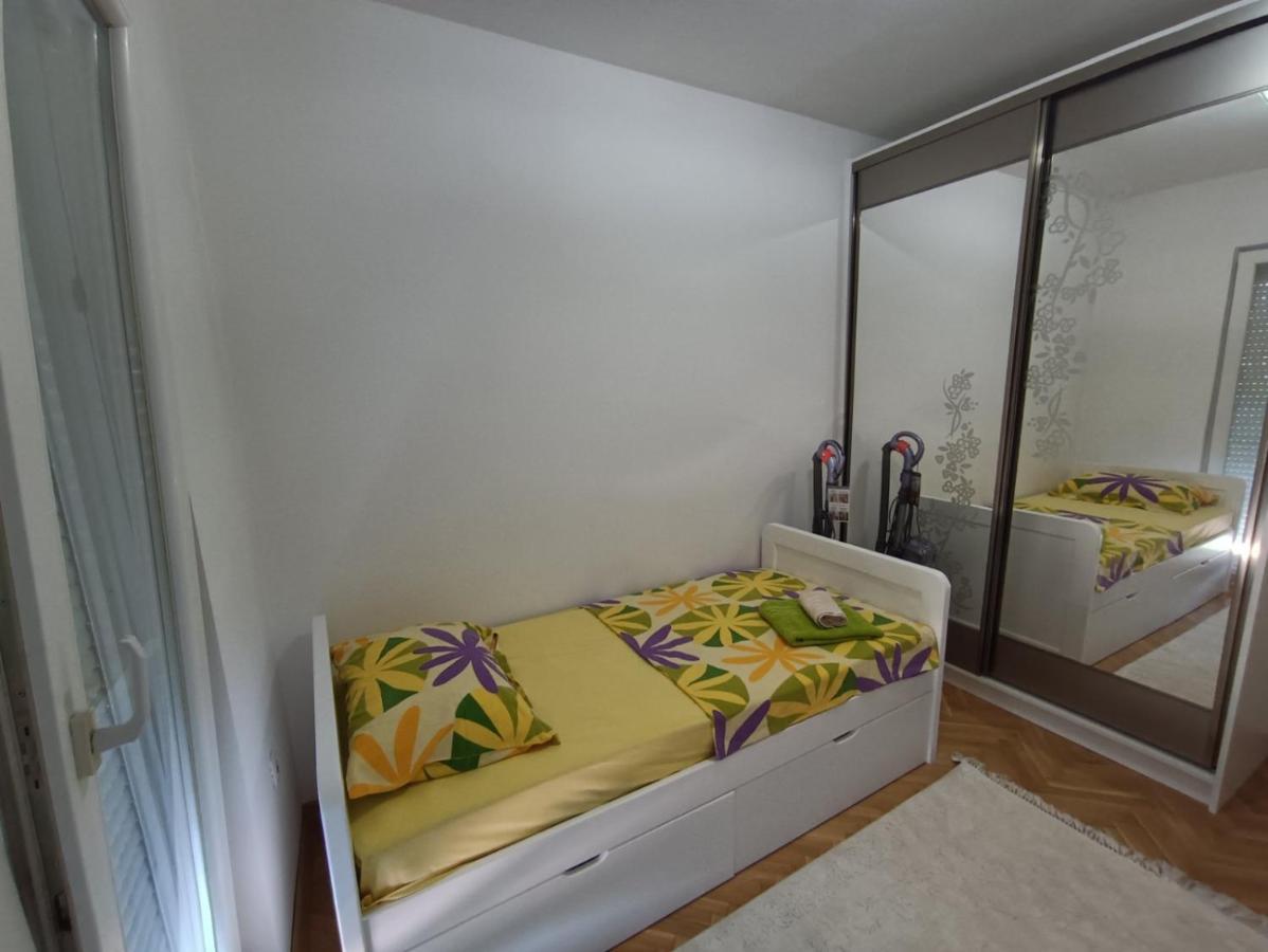 Appartamento Apartman Nk Nikšić Esterno foto